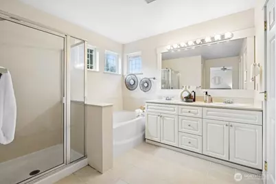 1807 NE 26th Place, Renton, WA 98056 - Photo 23