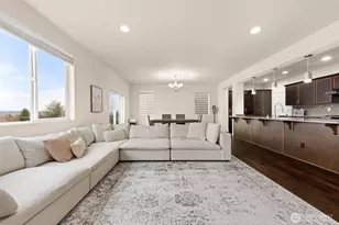 21056 S 37th Ct S, SeaTac, WA 98198 - Photo 9