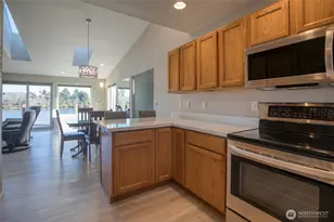 598 Mt Olympus Ave SE, Ocean Shores, WA 98569 - Photo 15