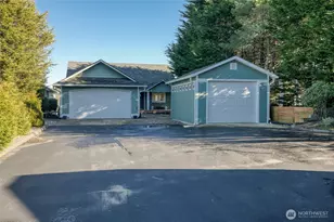 598 Mt Olympus Ave SE, Ocean Shores, WA 98569 - Photo 1