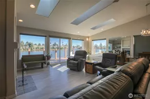 598 Mt Olympus Ave SE, Ocean Shores, WA 98569 - Photo 17