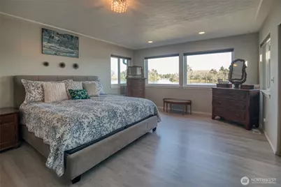 598 Mount Olympus Avenue SE, Ocean Shores, WA 98569 - Photo 19