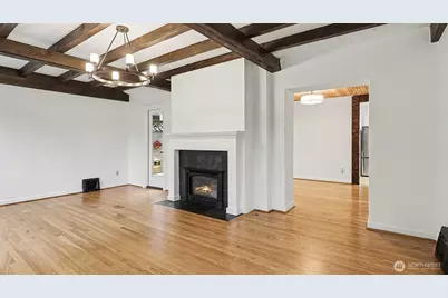 4335 NE 45th Street, Seattle, WA 98105 - Photo 5