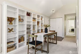 467 Newton St, Seattle, WA 98109 - Photo 9