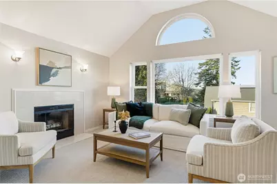 467 Newton Street #405, Seattle, WA 98109 - Photo 1