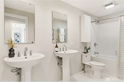 467 Newton Street #405, Seattle, WA 98109 - Photo 19