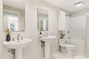 467 Newton St, Seattle, WA 98109 - Photo 19