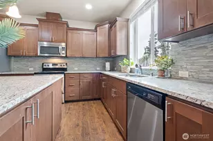 20327 40th Ave E, Spanaway, WA 98387 - Photo 7