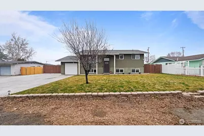 321 S Sheppard Street, Kennewick, WA 99336 - Photo 1