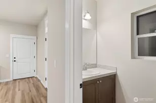 7110 S 13th St, Ridgefield, WA 98642 - Photo 11