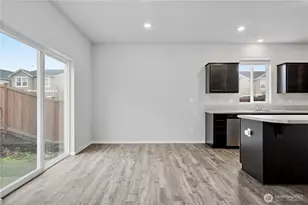 11002 Emmons Ct E, Puyallup, WA 98374 - Photo 9