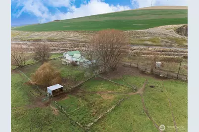 244 E Camp Road, Waitsburg, WA 99361 - Photo 33