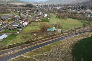 244 E Camp Rd, Waitsburg, WA 99361 - Photo 37