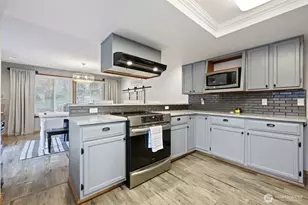 22534 SE 304th Pl, Black Diamond, WA 98010 - Photo 11