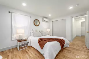 2356 N 130th St, Seattle, WA 98125 - Photo 9