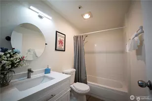 7453 133rd Ave SE, Newcastle, WA 98059 - Photo 5