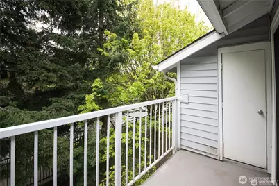 7453 133rd Avenue SE #M305, Newcastle, WA 98059 - Photo 9