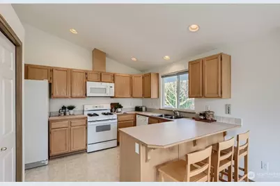 3223 172nd Street SW, Lynnwood, WA 98037 - Photo 7