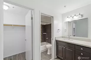 19230 Forest Park Dr NE, Seattle, WA 98155 - Photo 17