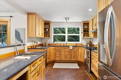 20331 83rd Avenue W, Edmonds, WA 98026 - Photo 11