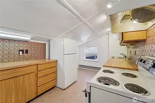 1220 N 44th Ave, Seattle, WA 98103 - Photo 11