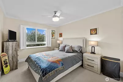 1527 California Avenue SW #401, Seattle, WA 98116 - Photo 25