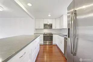 22539 SE 42nd Terrace, Issaquah, WA 98029 - Photo 9