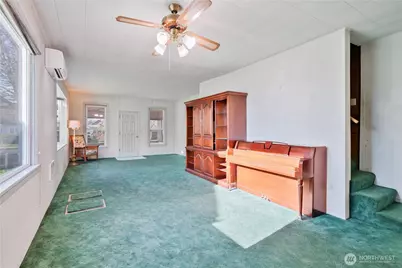 136 SW 3rd Avenue, Castle Rock, WA 98611 - Photo 7