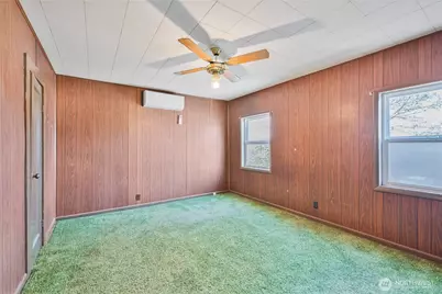 136 SW 3rd Avenue, Castle Rock, WA 98611 - Photo 15