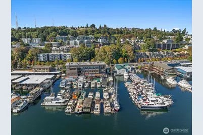 2040 Westlake Avenue N #14, Seattle, WA 98109 - Photo 33