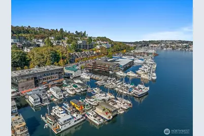 2040 Westlake Avenue N #14, Seattle, WA 98109 - Photo 31