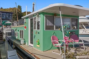 2040 Westlake Ave N, Seattle, WA 98109 - Photo 15