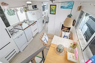 2040 Westlake Ave N, Seattle, WA 98109 - Photo 17