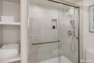 6910 150th Ave NE, Redmond, WA 98052 - Photo 33