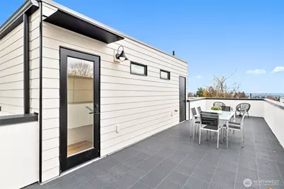 311 17th Avenue E #B, Seattle, WA 98112 - Photo 31