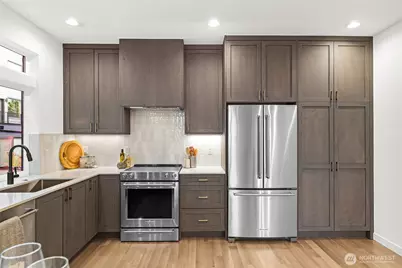 311 17th Avenue E #B, Seattle, WA 98112 - Photo 9