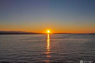 50 Pine St, Edmonds, WA 98020 - Photo 37