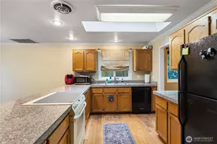 625 NW Mizzen Dr, Oak Harbor, WA 98277 - Photo 7