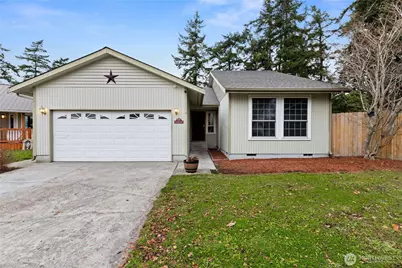 625 NW Mizzen Drive, Oak Harbor, WA 98277 - Photo 1