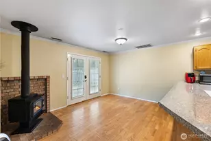 625 NW Mizzen Dr, Oak Harbor, WA 98277 - Photo 9