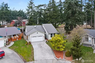 625 NW Mizzen Drive, Oak Harbor, WA 98277 - Photo 1