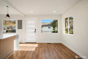 12215 44th Ave S, Tukwila, WA 98178 - Photo 17