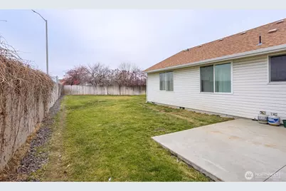 1335 Yost Circle NE, Moses Lake, WA 98837 - Photo 37