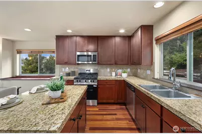 14312 Stone Ave Avenue N #B, Seattle, WA 98133 - Photo 7