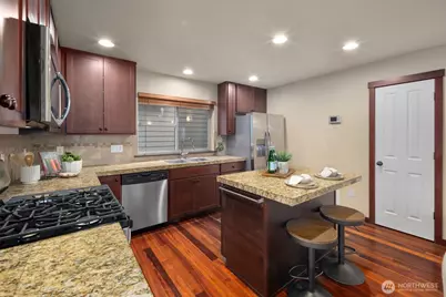 14312 Stone Ave Avenue N #B, Seattle, WA 98133 - Photo 5