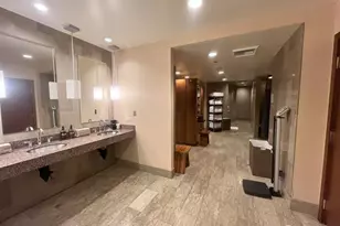 737 Olive Way, Seattle, WA 98101 - Photo 27