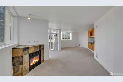 300 110th Avenue NE #605, Bellevue, WA 98004 - Photo 9