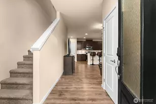 985 Riley Dr E, Enumclaw, WA 98022 - Photo 3