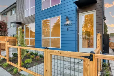 10533 B Stone Avenue N, Seattle, WA 98133 - Photo 11