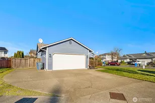 1417 9th Ave Ct SE, Puyallup, WA 98372 - Photo 39